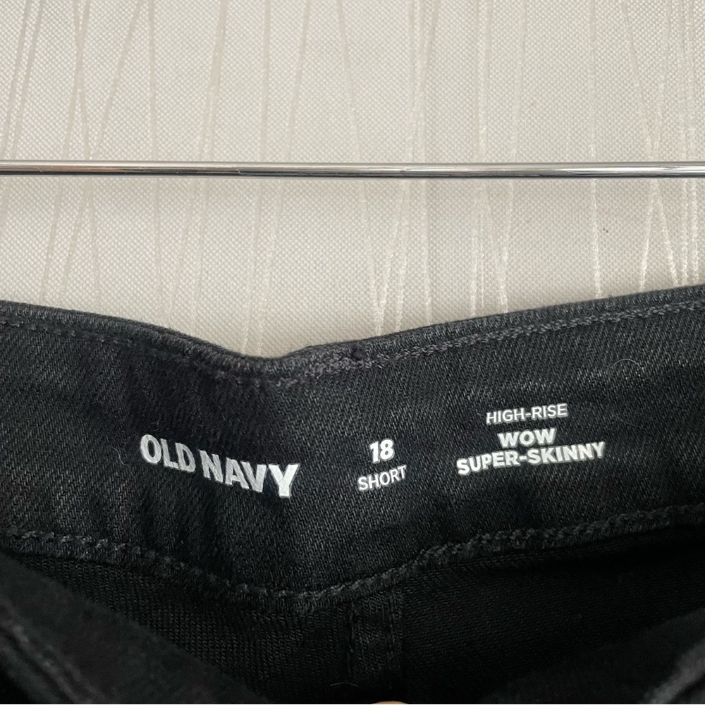 Old Navy High Rise Wow Super Skinny Black Jeans 18 Short - Picture 4 of 7